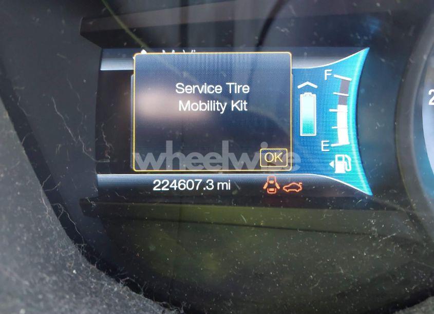 Photo 15 of 2014 Ford Fusion HYBRID SE (VIN 3FA6P0LU9ER389822)