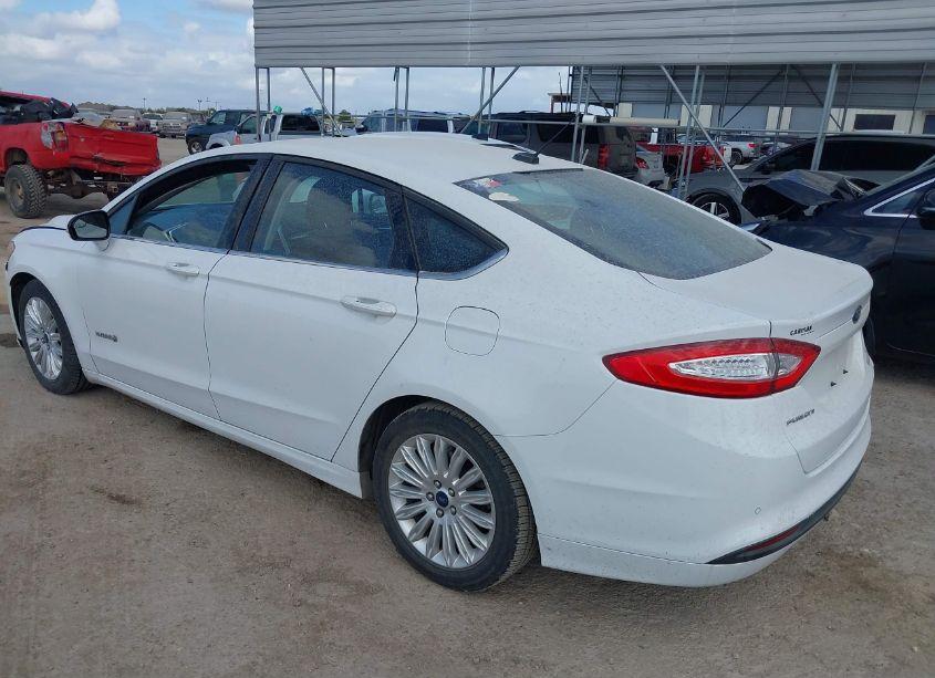 Photo 3 of 2015 Ford Fusion HYBRID SE (VIN 3FA6P0LU9FR128370)