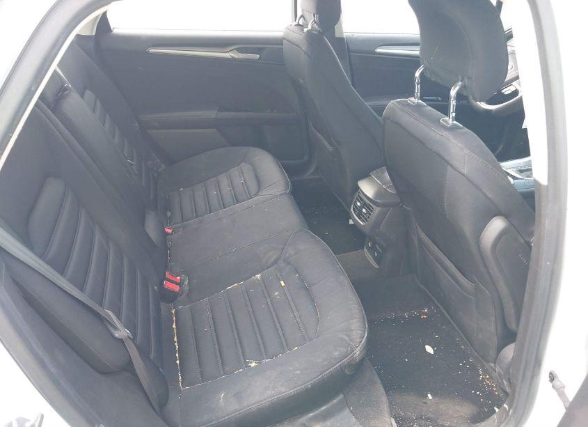 Photo 8 of 2015 Ford Fusion HYBRID SE (VIN 3FA6P0LU9FR128370)