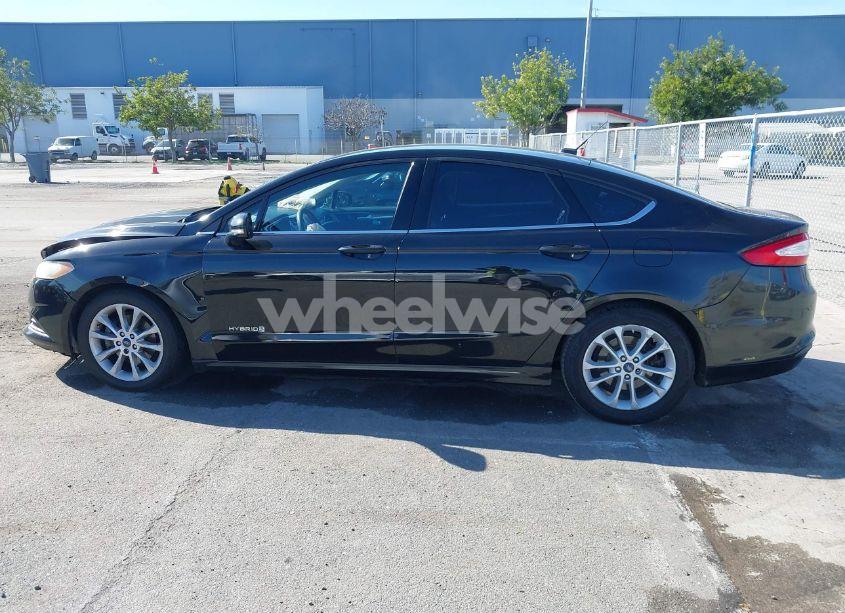 Photo 15 of 2015 Ford Fusion HYBRID SE (VIN 3FA6P0LU9FR294551)
