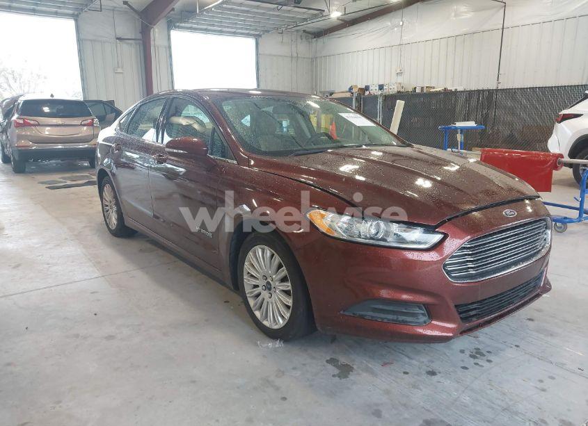 2016 Ford Fusion HYBRID SE (VIN 3FA6P0LU9GR140407) main photo