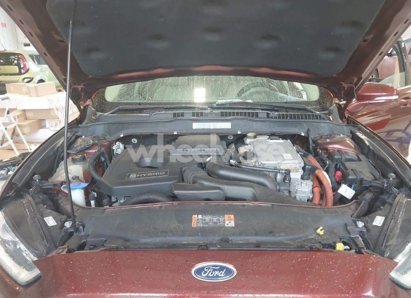 Photo 10 of 2016 Ford Fusion HYBRID SE (VIN 3FA6P0LU9GR140407)