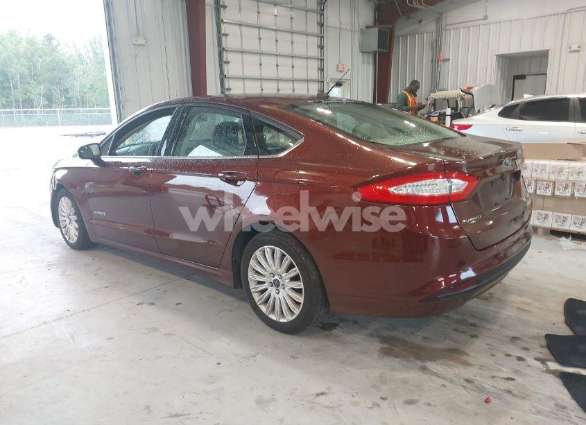 Photo 3 of 2016 Ford Fusion HYBRID SE (VIN 3FA6P0LU9GR140407)