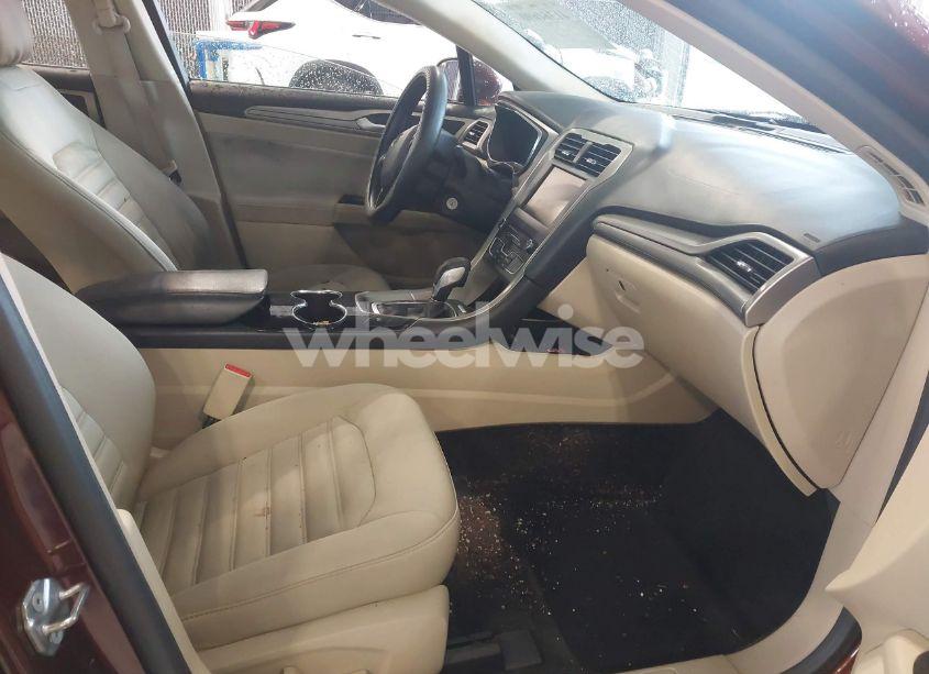 Photo 5 of 2016 Ford Fusion HYBRID SE (VIN 3FA6P0LU9GR140407)