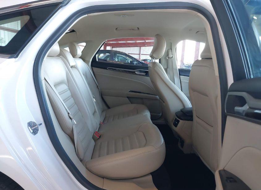 Photo 8 of 2016 Ford Fusion HYBRID SE (VIN 3FA6P0LU9GR178929)