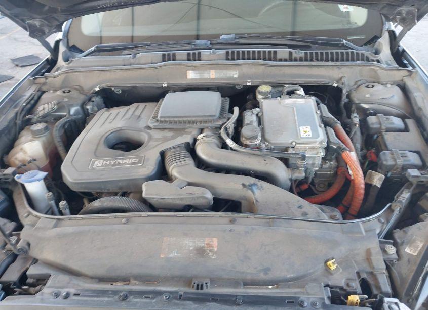 Photo 10 of 2016 Ford Fusion HYBRID SE (VIN 3FA6P0LU9GR202517)
