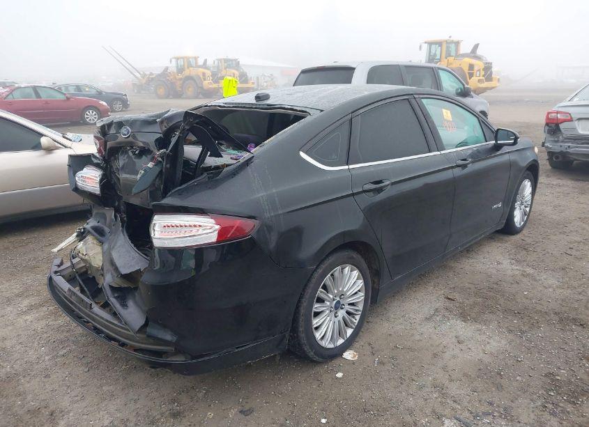 Photo 4 of 2016 Ford Fusion HYBRID SE (VIN 3FA6P0LU9GR318607)