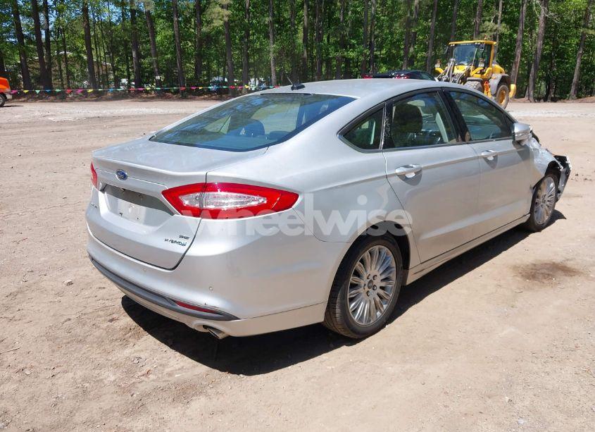 Photo 4 of 2016 Ford Fusion HYBRID SE (VIN 3FA6P0LU9GR405598)