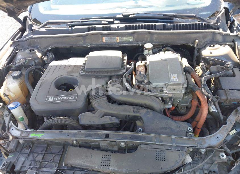 Photo 10 of 2017 Ford Fusion HYBRID SE (VIN 3FA6P0LU9HR163719)