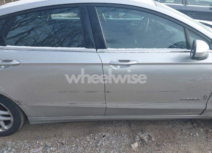 Photo 13 of 2017 Ford Fusion HYBRID SE (VIN 3FA6P0LU9HR278613)