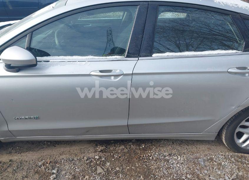 Photo 14 of 2017 Ford Fusion HYBRID SE (VIN 3FA6P0LU9HR278613)