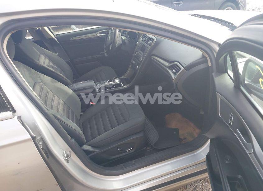 Photo 5 of 2017 Ford Fusion HYBRID SE (VIN 3FA6P0LU9HR278613)