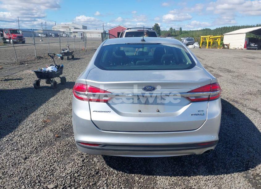 Photo 16 of 2017 Ford Fusion HYBRID SE (VIN 3FA6P0LU9HR323808)