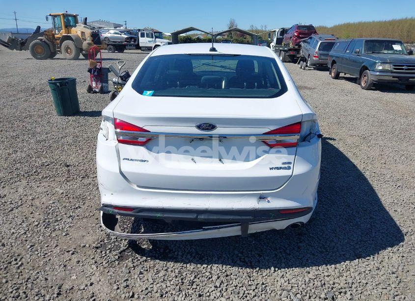 Photo 17 of 2017 Ford Fusion HYBRID SE (VIN 3FA6P0LU9HR400659)