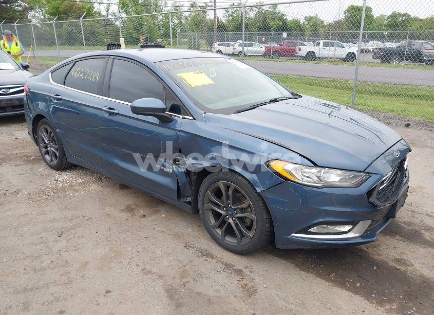 2018 Ford Fusion HYBRID SE (VIN 3FA6P0LU9JR103560) main photo