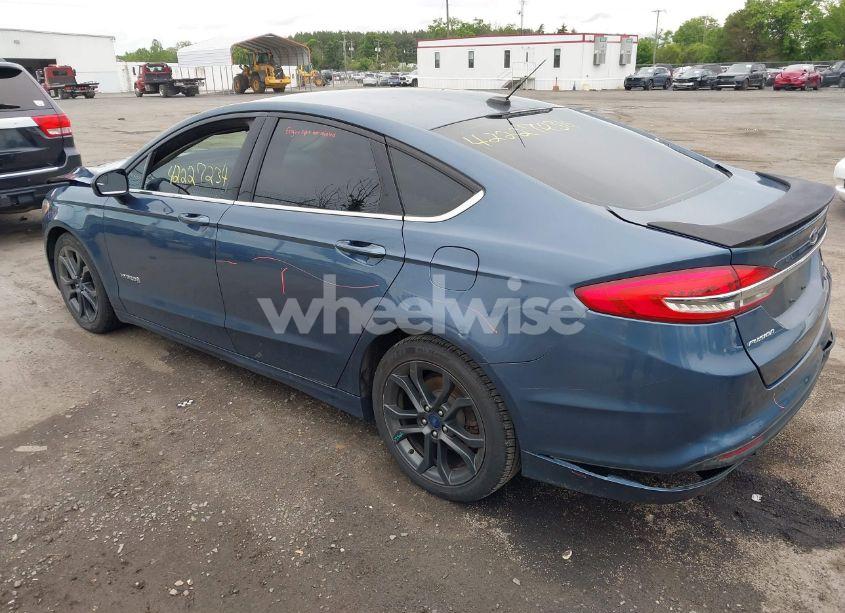 Photo 3 of 2018 Ford Fusion HYBRID SE (VIN 3FA6P0LU9JR103560)
