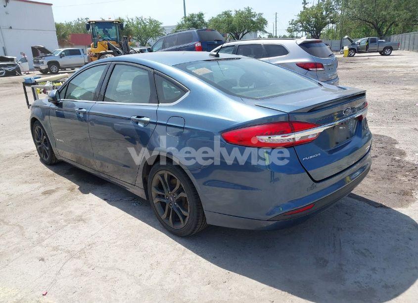 Photo 3 of 2018 Ford Fusion HYBRID SE (VIN 3FA6P0LU9JR137983)