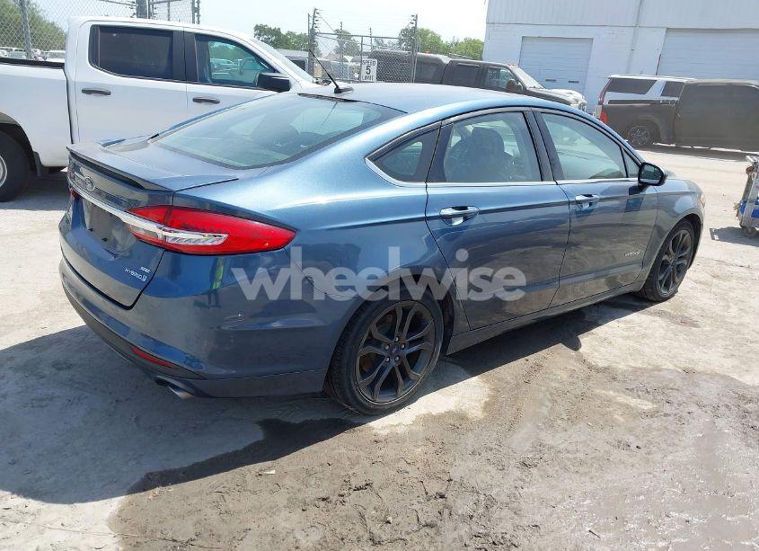 Photo 4 of 2018 Ford Fusion HYBRID SE (VIN 3FA6P0LU9JR137983)