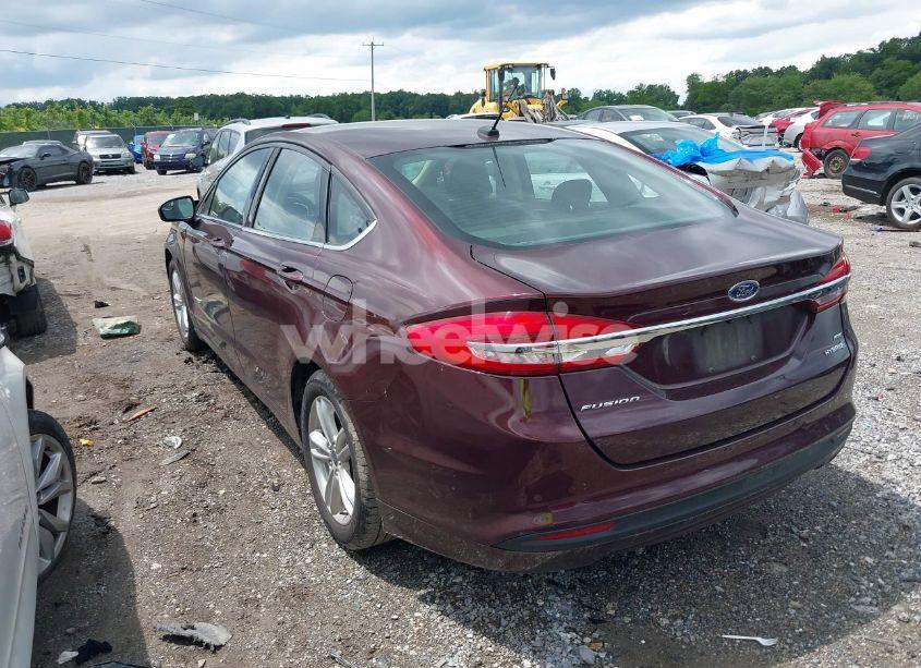 Photo 3 of 2018 Ford Fusion HYBRID SE (VIN 3FA6P0LU9JR153083)