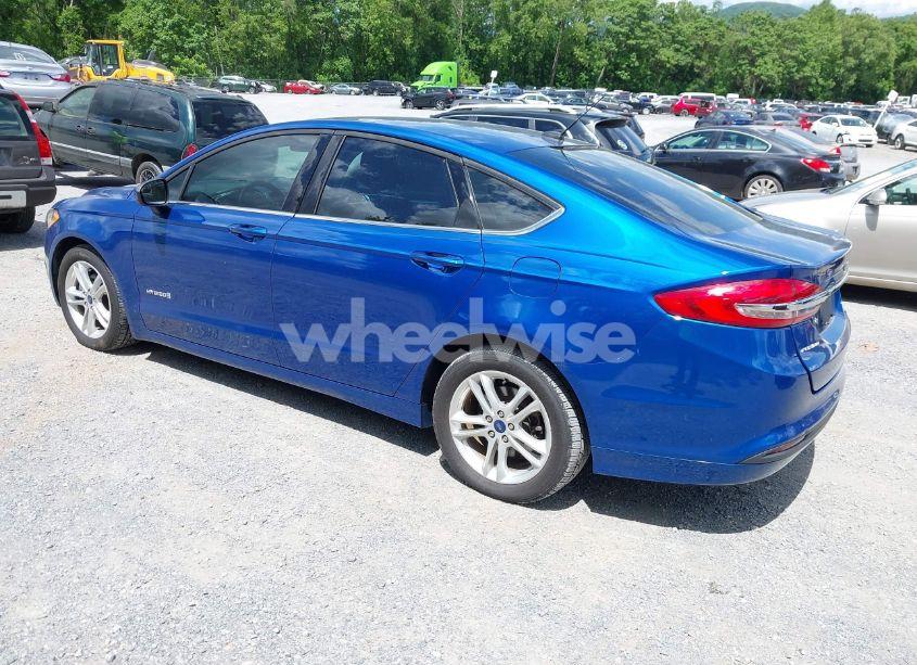 Photo 3 of 2018 Ford Fusion HYBRID SE (VIN 3FA6P0LU9JR171096)
