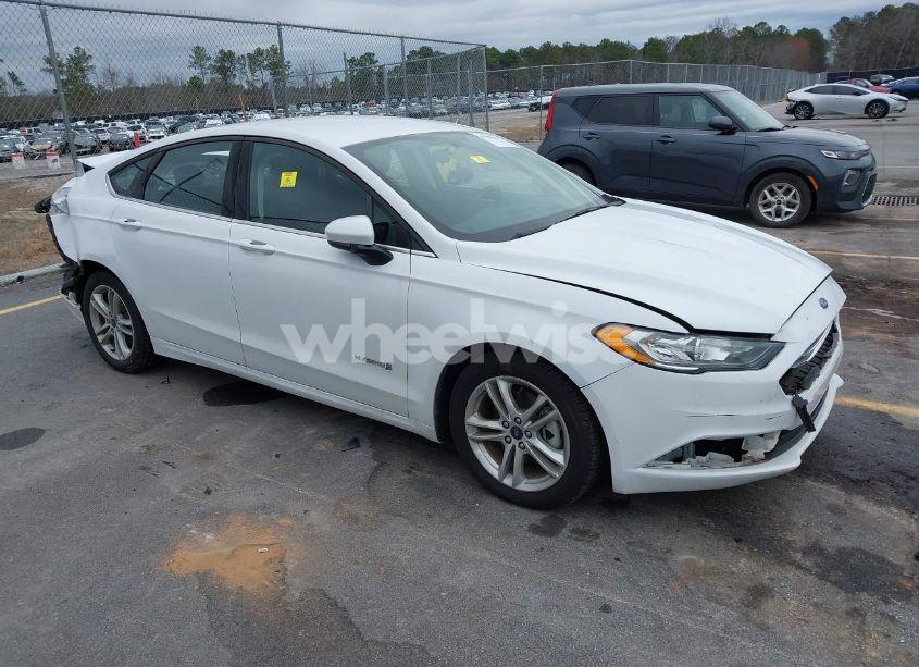 2018 Ford Fusion HYBRID SE (VIN 3FA6P0LU9JR206154) main photo