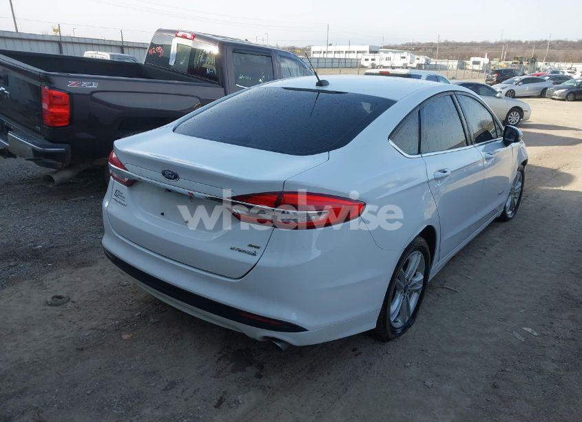 Photo 4 of 2018 Ford Fusion HYBRID SE (VIN 3FA6P0LU9JR221656)