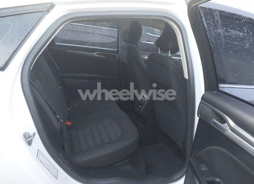 Photo 8 of 2018 Ford Fusion HYBRID SE (VIN 3FA6P0LU9JR221656)