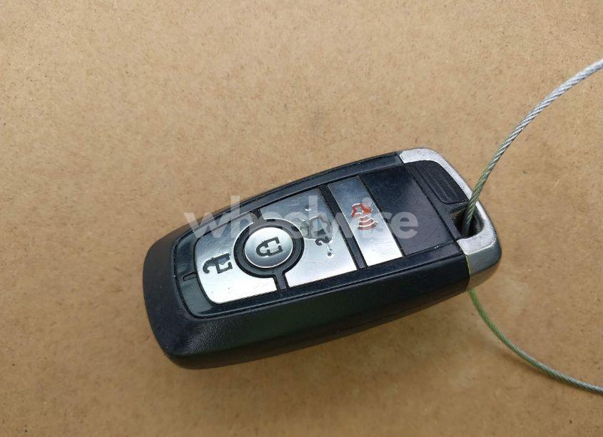 Photo 11 of 2018 Ford Fusion HYBRID SE (VIN 3FA6P0LU9JR286359)