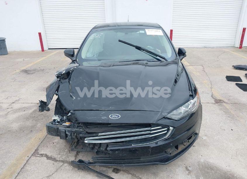 Photo 12 of 2018 Ford Fusion HYBRID SE (VIN 3FA6P0LU9JR286359)