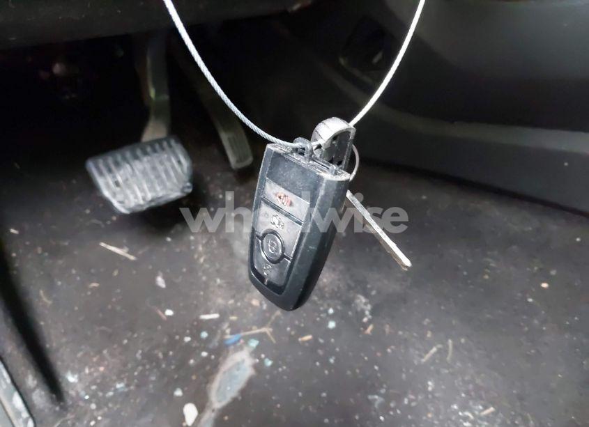 Photo 11 of 2019 Ford Fusion HYBRID SE (VIN 3FA6P0LU9KR116830)