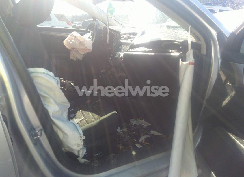 Photo 5 of 2019 Ford Fusion HYBRID SE (VIN 3FA6P0LU9KR142862)