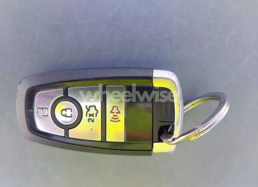 Photo 11 of 2019 Ford Fusion HYBRID SE (VIN 3FA6P0LU9KR175487)