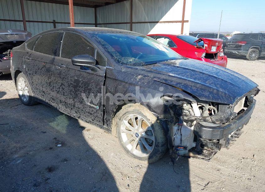 2019 Ford Fusion HYBRID SE (VIN 3FA6P0LU9KR181502) main photo