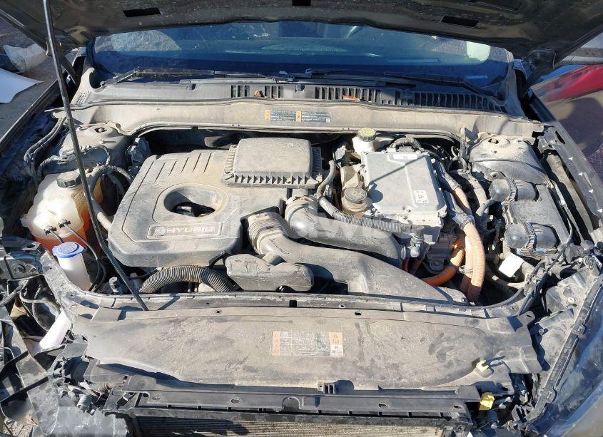 Photo 10 of 2019 Ford Fusion HYBRID SE (VIN 3FA6P0LU9KR181502)