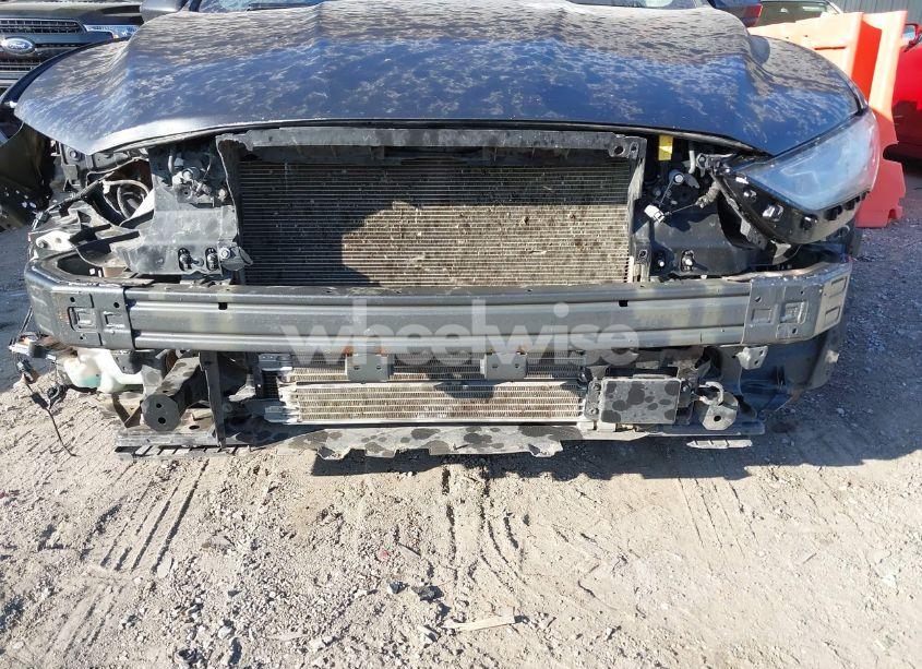 Photo 6 of 2019 Ford Fusion HYBRID SE (VIN 3FA6P0LU9KR181502)