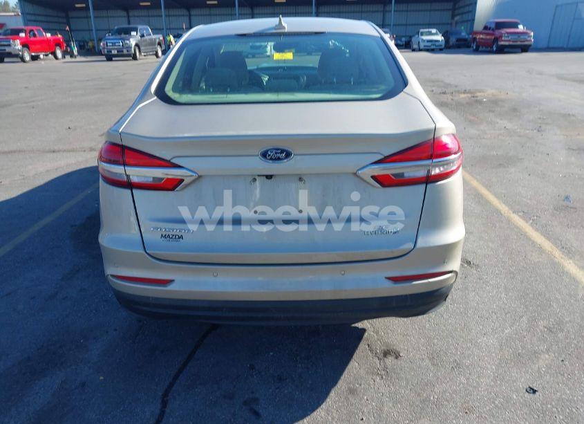 Photo 16 of 2019 Ford Fusion HYBRID SE (VIN 3FA6P0LU9KR204163)