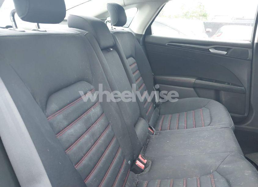 Photo 8 of 2013 Ford Fusion SE HYBRID (VIN 3FA6P0LUXDR181849)