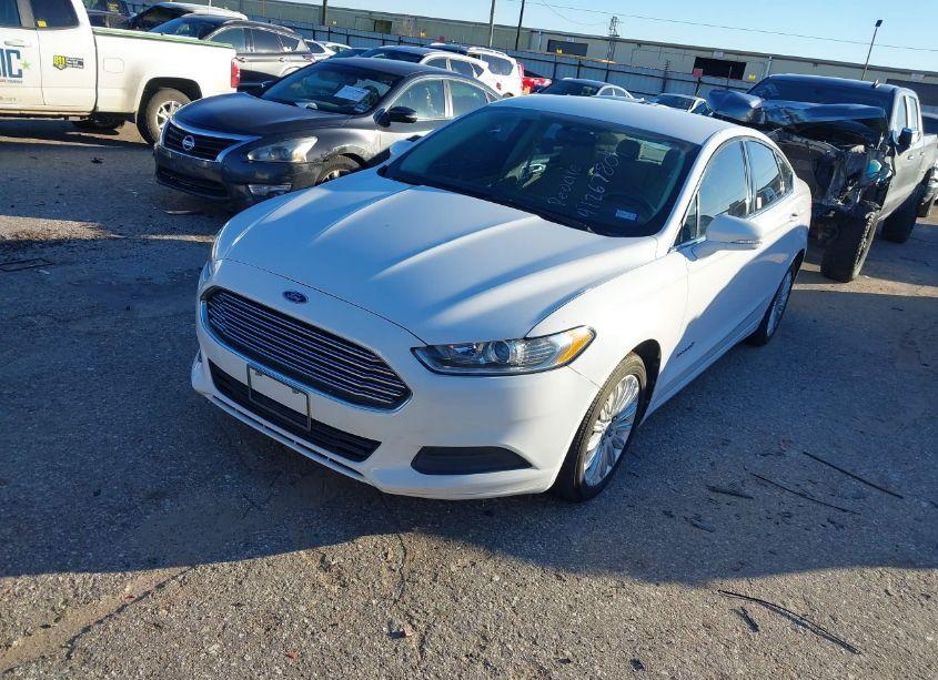 Photo 2 of 2013 Ford Fusion HYBRID SE (VIN 3FA6P0LUXDR198473)