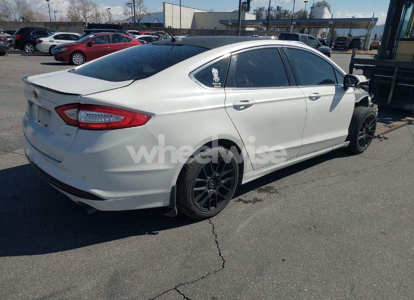 Photo 4 of 2013 Ford Fusion HYBRID SE (VIN 3FA6P0LUXDR235229)