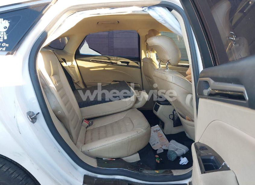 Photo 8 of 2013 Ford Fusion HYBRID SE (VIN 3FA6P0LUXDR235229)