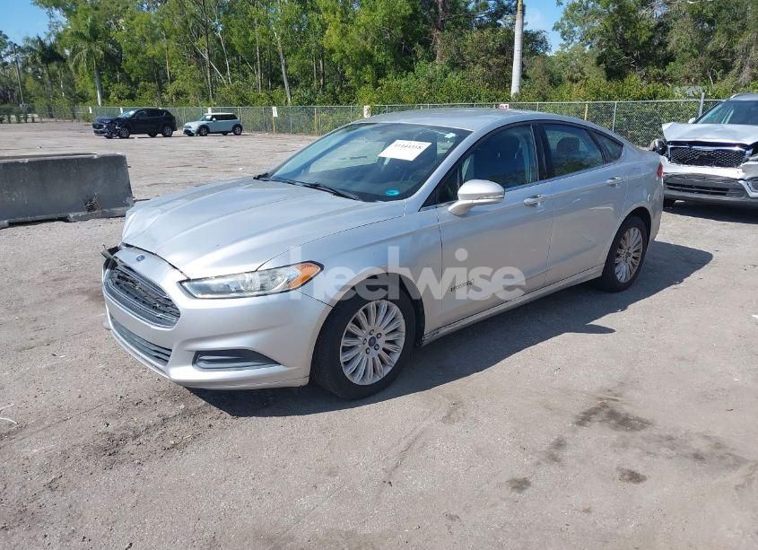 Photo 2 of 2013 Ford Fusion HYBRID SE (VIN 3FA6P0LUXDR375961)