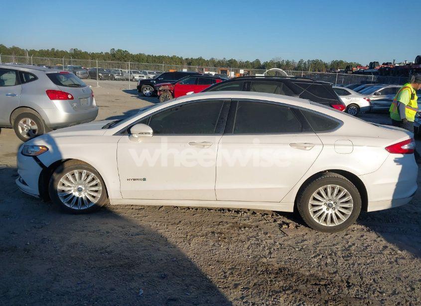 Photo 14 of 2014 Ford Fusion HYBRID SE (VIN 3FA6P0LUXER264148)