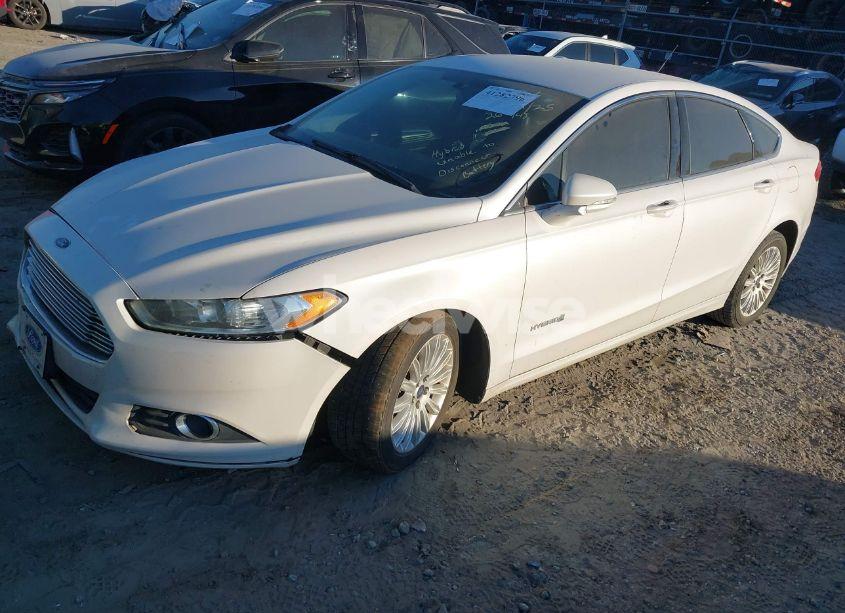 Photo 2 of 2014 Ford Fusion HYBRID SE (VIN 3FA6P0LUXER264148)