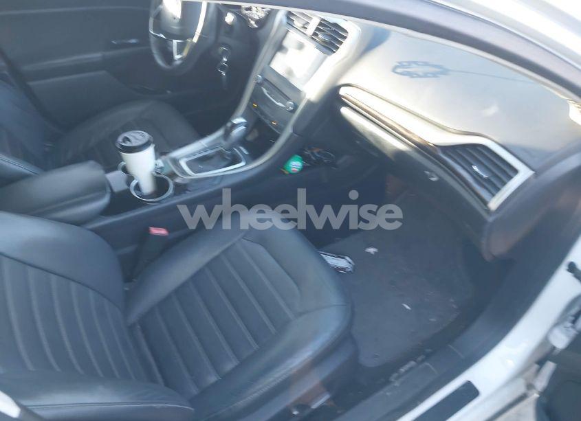 Photo 5 of 2014 Ford Fusion HYBRID SE (VIN 3FA6P0LUXER264148)