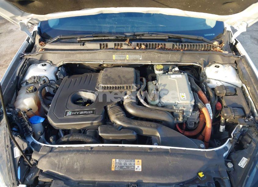 Photo 10 of 2014 Ford Fusion HYBRID SE (VIN 3FA6P0LUXER293990)