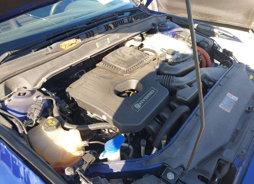 Photo 10 of 2015 Ford Fusion HYBRID SE (VIN 3FA6P0LUXFR195060)