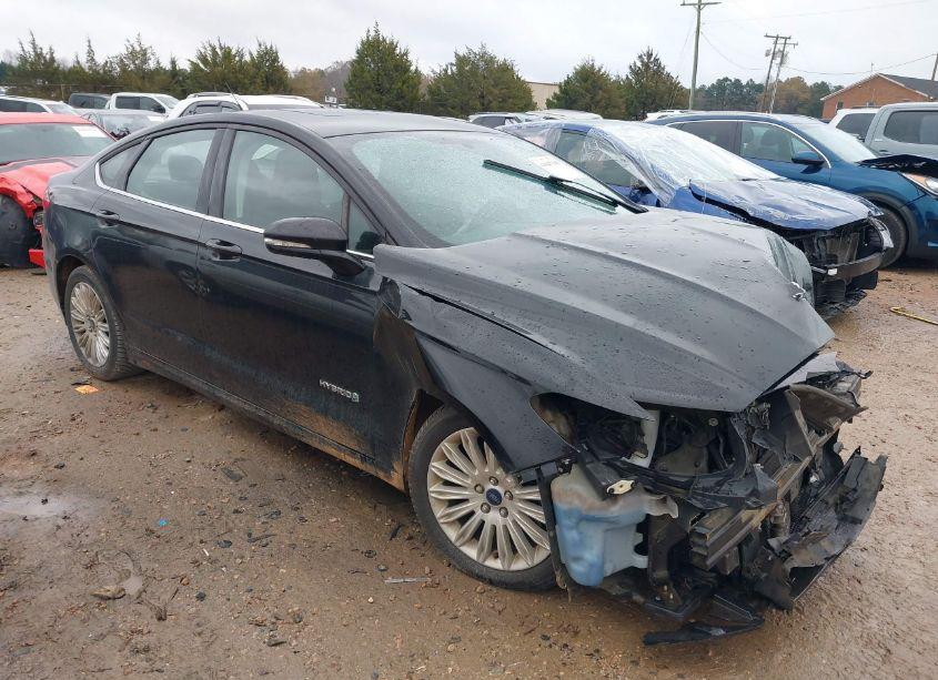 2016 Ford Fusion HYBRID SE (VIN 3FA6P0LUXGR398757) main photo