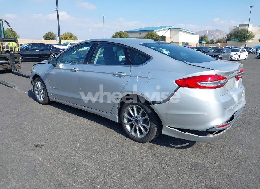 Photo 3 of 2017 Ford Fusion HYBRID SE (VIN 3FA6P0LUXHR233843)