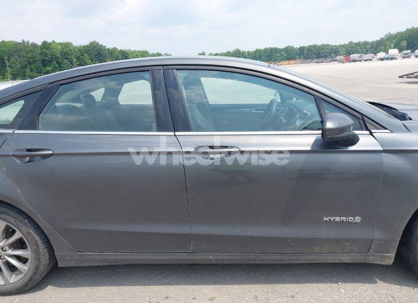 Photo 14 of 2017 Ford Fusion HYBRID SE (VIN 3FA6P0LUXHR279771)