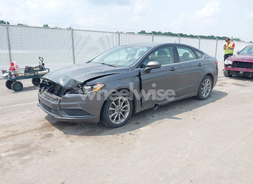 Photo 2 of 2017 Ford Fusion HYBRID SE (VIN 3FA6P0LUXHR279771)